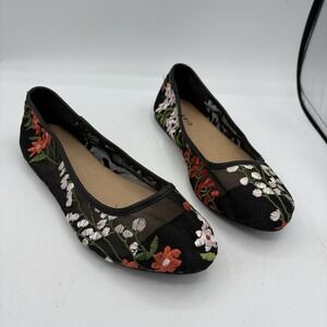 Torrid Black Floral Embroidered Flats